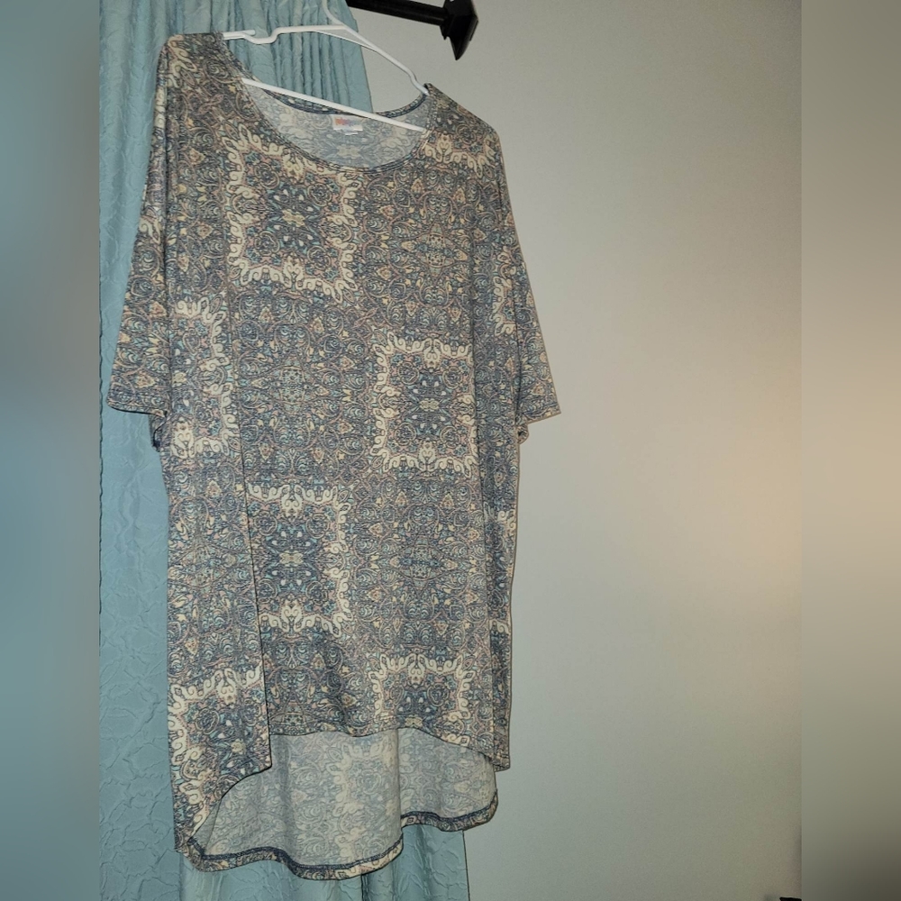 Lularoe Irma Tunic top, size xl, NWOT
